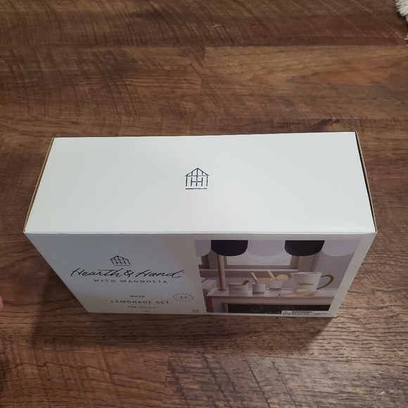 Hearth Hand Magnolia Wooden Toy Lemonade Kit Wood Montessori Kitchen Kids New - Picture 5 of 9